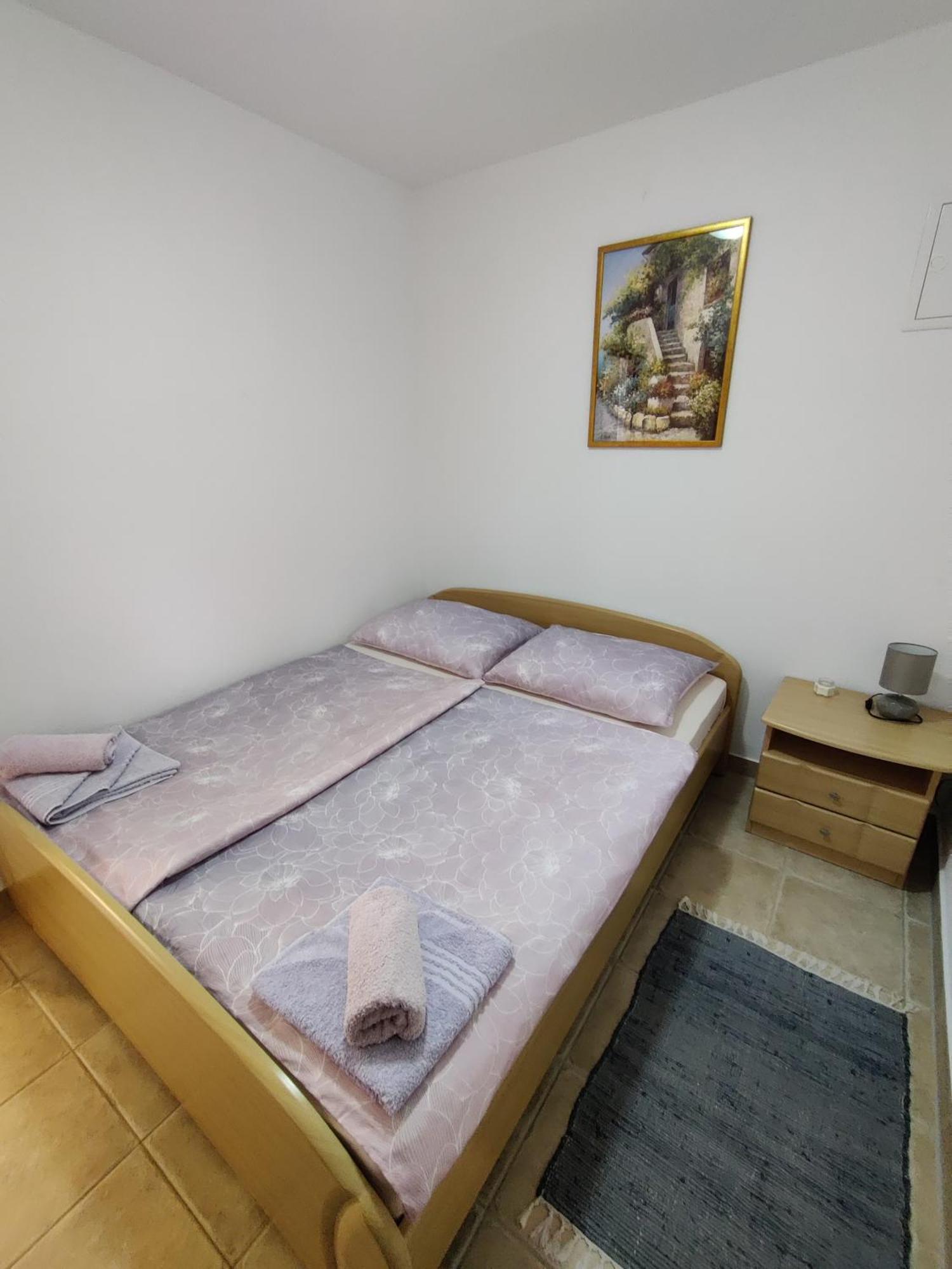Apartman Kristina Vrbnik  Exteriör bild